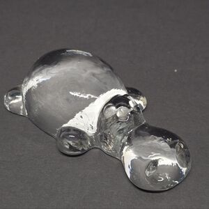 Vintage Leonardo Glass Baby Hippo Figurine Paperweight Desktop Decor As Is